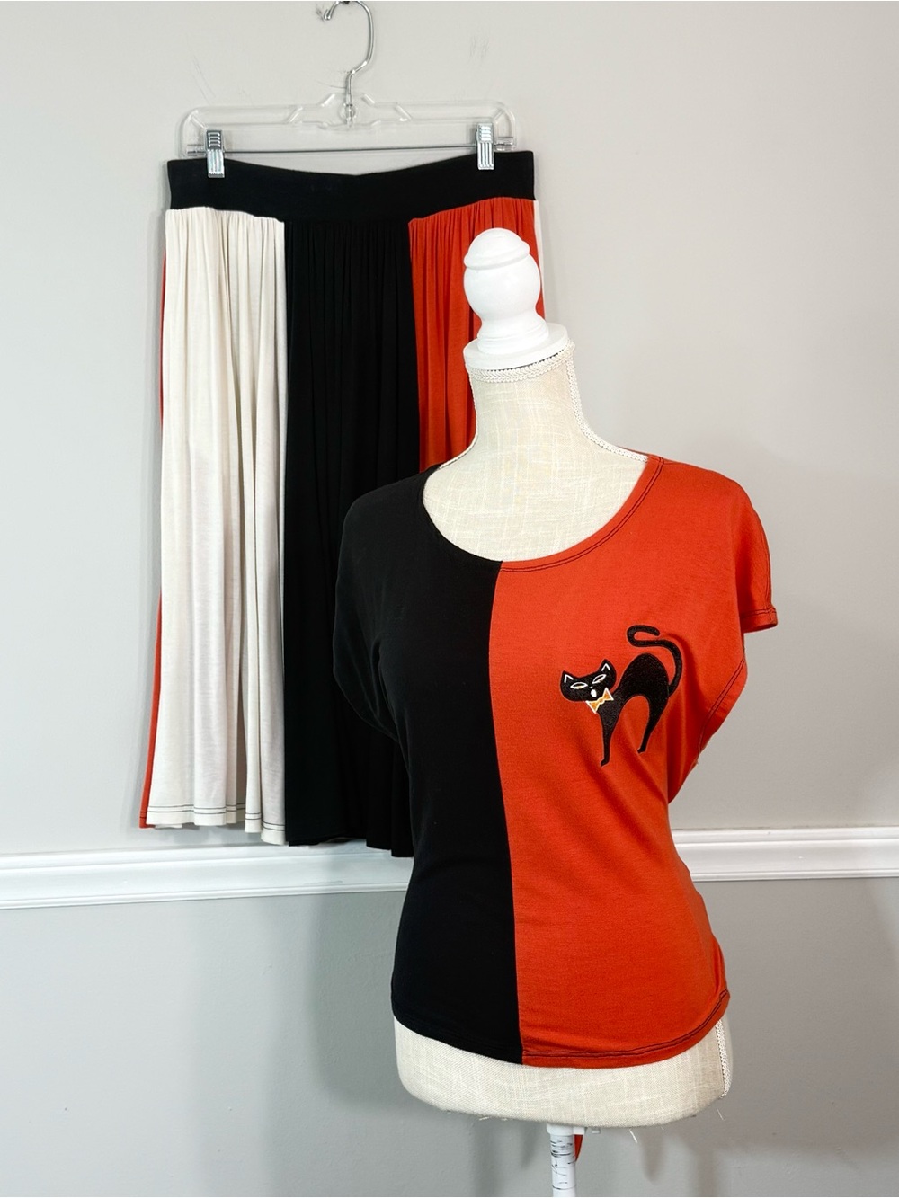 The Oblong Box Shop Skirt Blouse Set Halloween Embroidered Black Cat Sz L Artsy